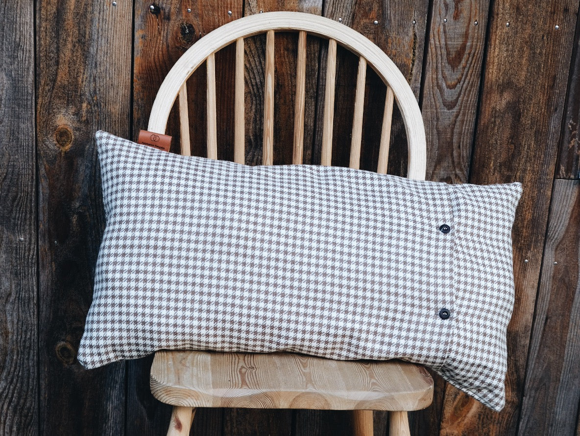 Coussin rectangle en pied de poule de laine et chanvre - Le Chaleureux