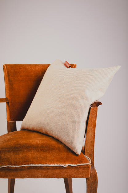 Coussin carré en tricotine de laine - L’Heureux