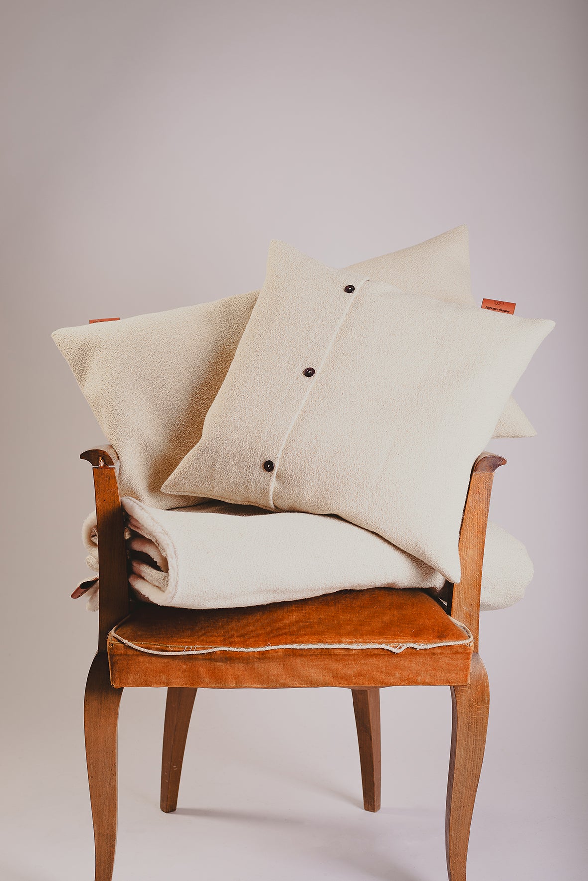 Coussin carré en bure de laine et chanvre - L’Heureux