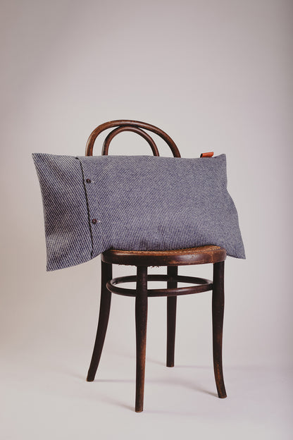 Coussin rectangle en tricotine de laine - Le Chaleureux