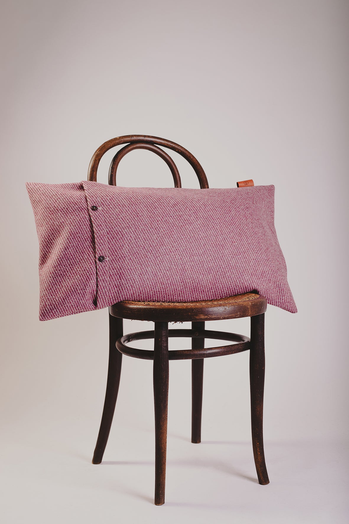 Coussin rectangle en tricotine de laine - Le Chaleureux