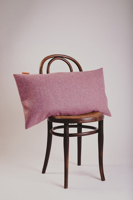Coussin rectangle en tricotine de laine - Le Chaleureux
